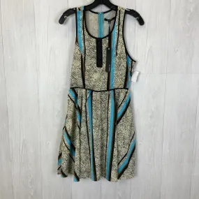 Dress Casual Short By Clothes Mentor  Size: M