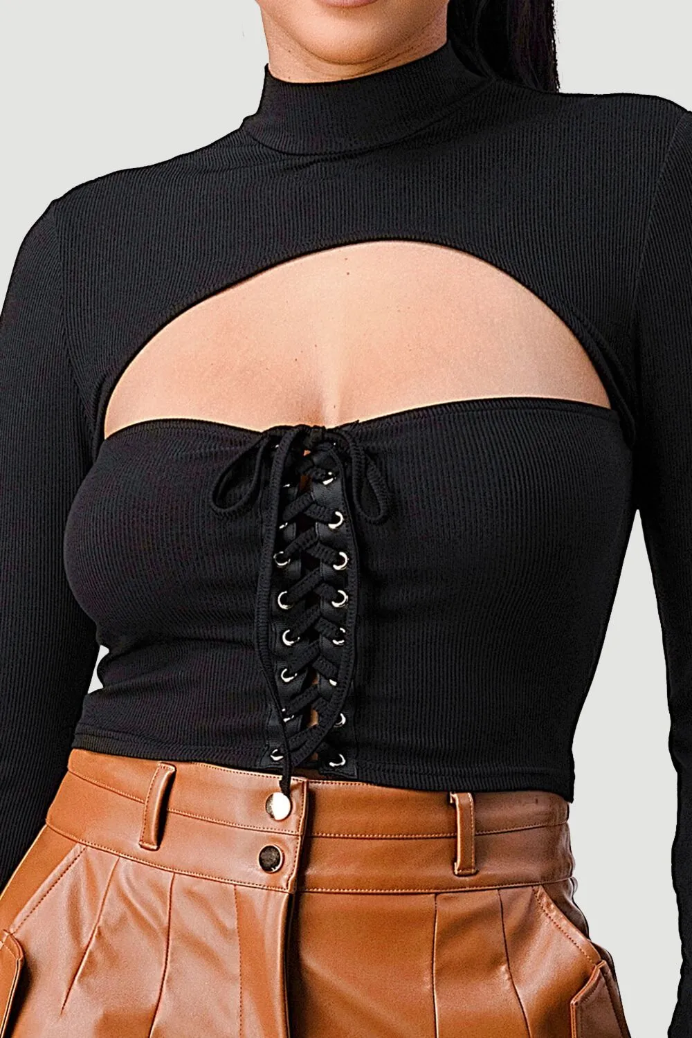 FRONT LACE-UP CUT-OUT MOCK NECK CROPPED TOP
